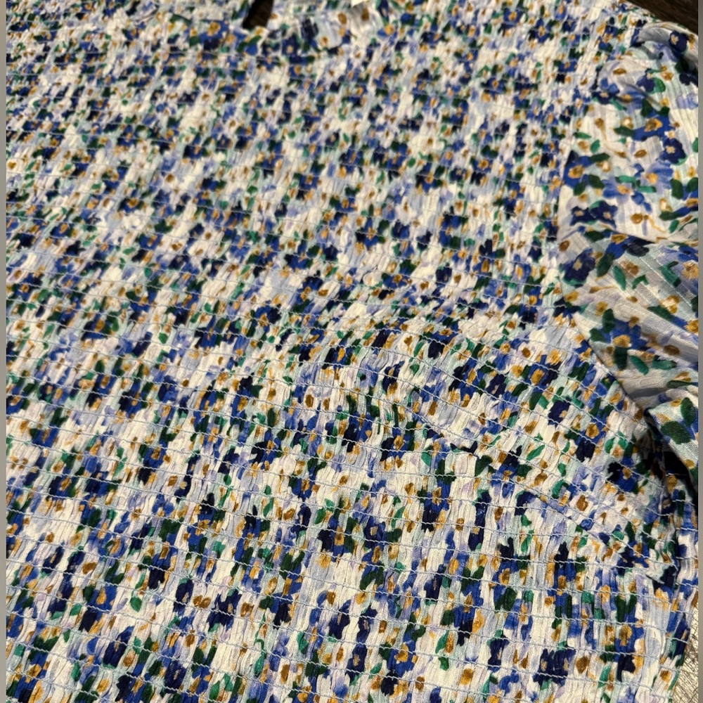 Veronica Beard Kali Smocked Blue and White Floral Blouse Women’s Size 14 - Picture 14 of 14